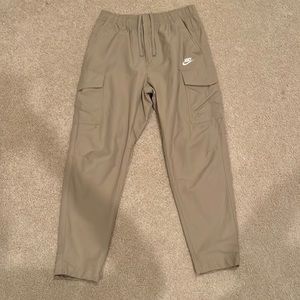 Nike Cargo Pants Beige